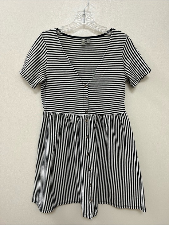 ASOS Dresses & Skirts - ASOS Black & White Striped V-Neck Button Front Smock/ Baby doll Dress (size 4)